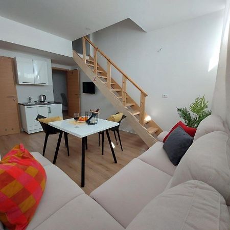 Apartmani Roza Pula Exterior foto