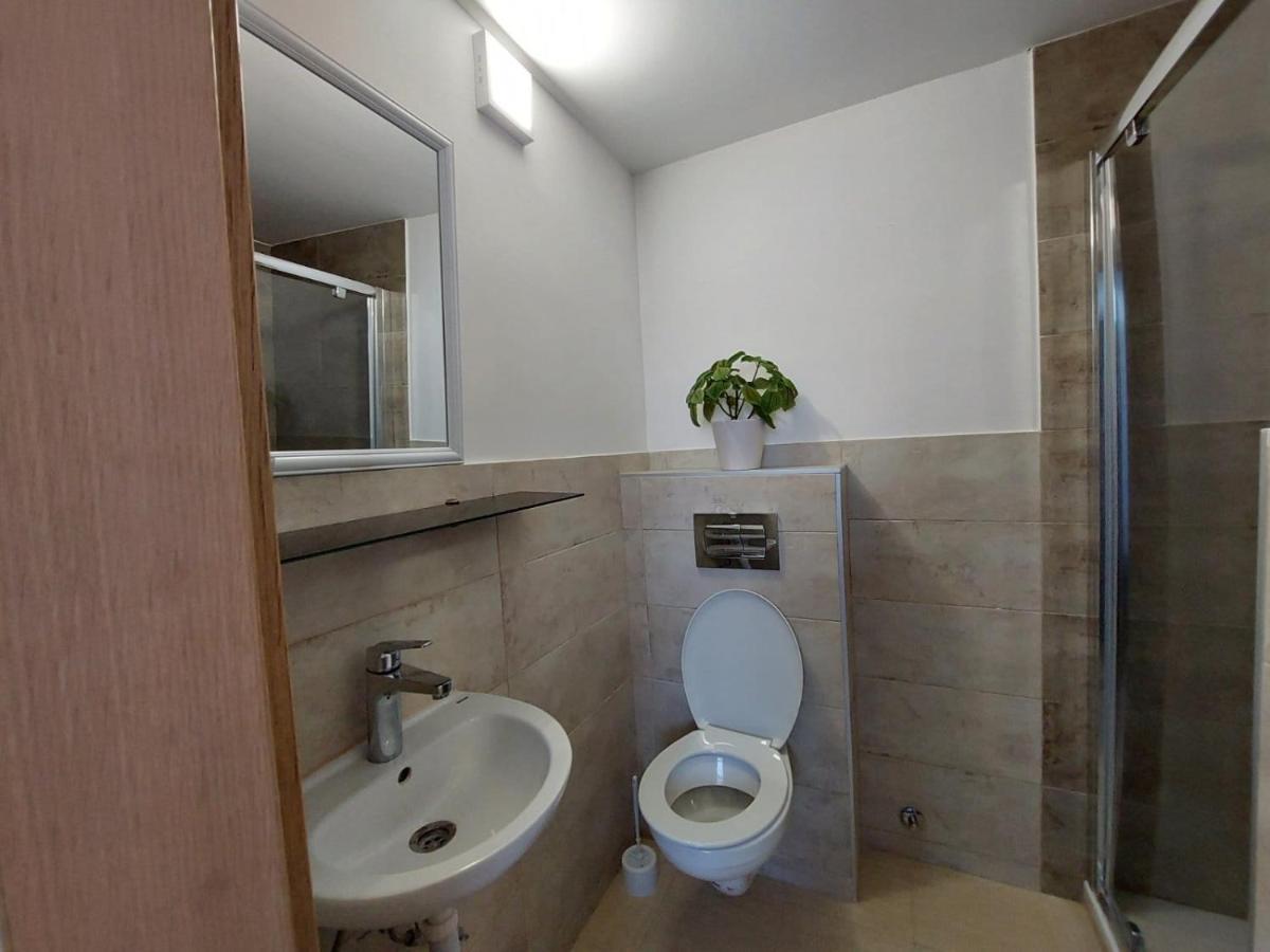 Apartmani Roza Pula Exterior foto
