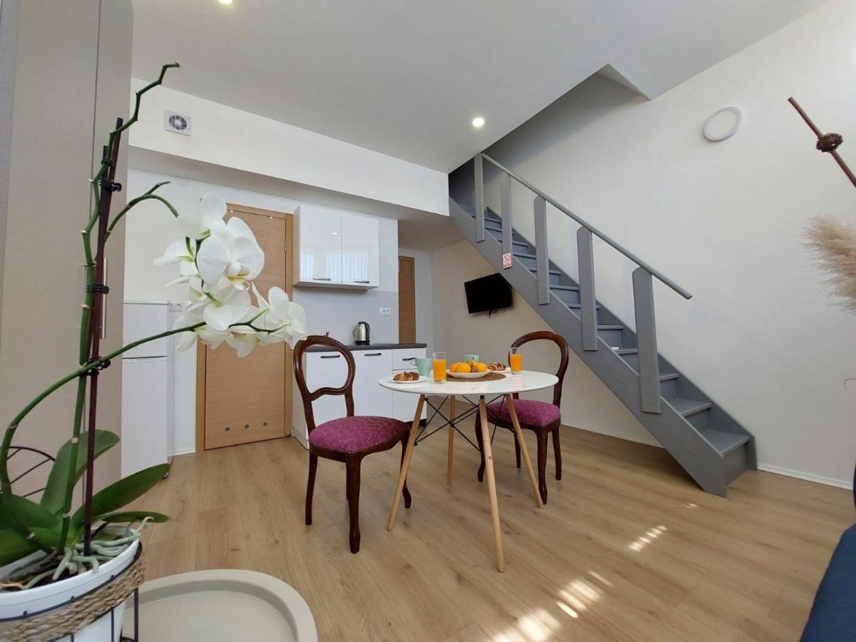 Apartmani Roza Pula Exterior foto